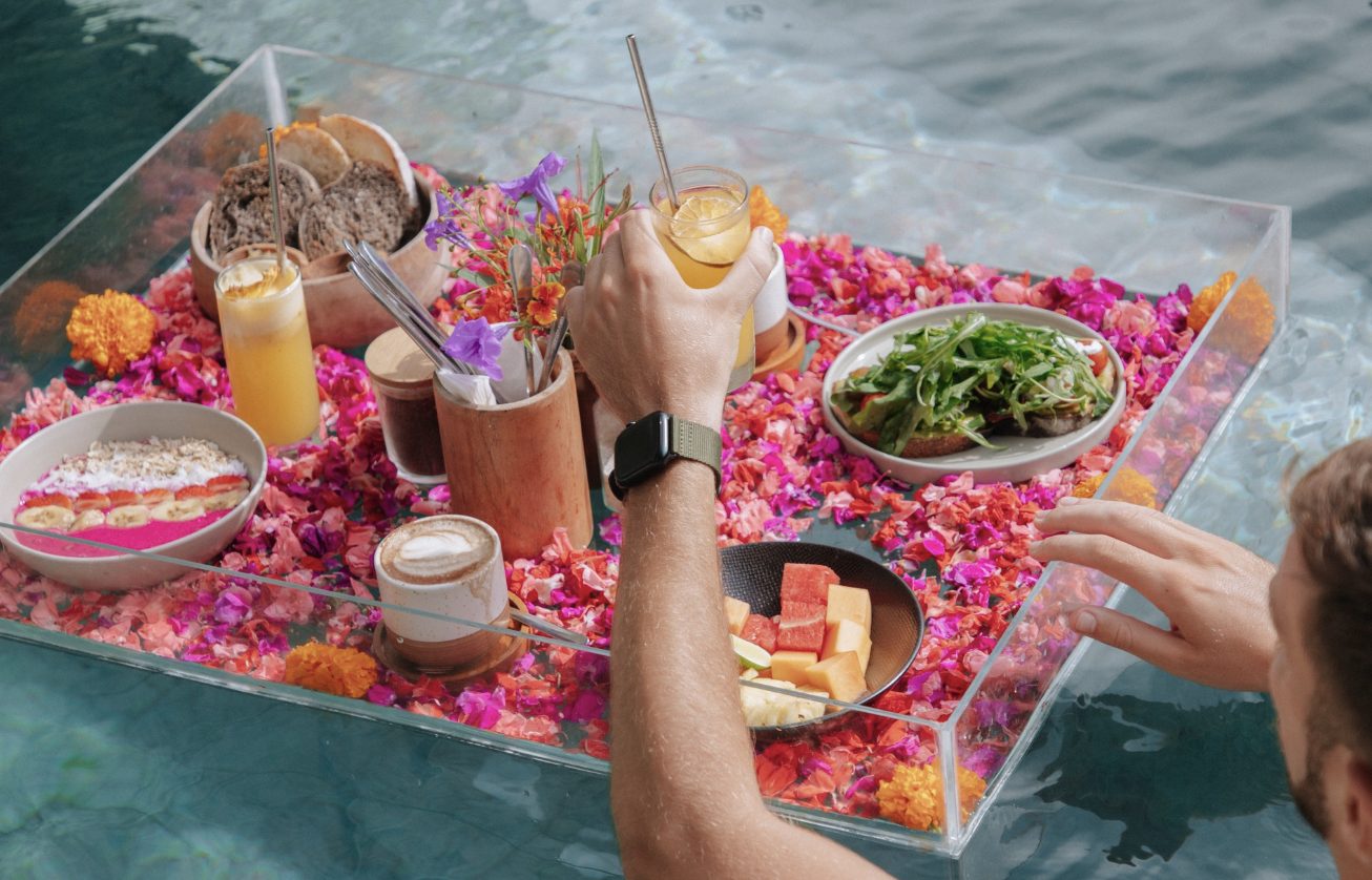 Best Floating Breakfast in Canggu: An Unforgettable Experience at Shore Amora